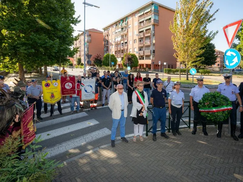 ORBASSANO - Ricordato Valter Mollo, agente di polizia locale tragicamente morto in servizio - FOTO