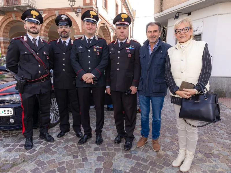 ORBASSANO - Più di mille ragazzi e ragazze delle scuole in piazza per «Evviva!» - FOTO