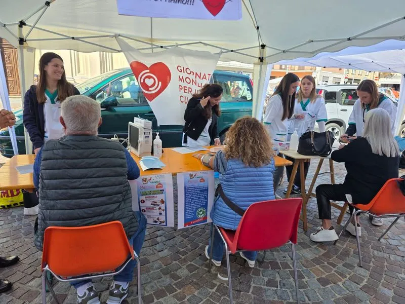 ORBASSANO - Giornata del Cuore 2025 con medici, infermieri e studenti dell'ospedale San Luigi - FOTO