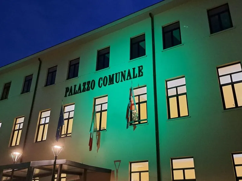 ORBASSANO - Municipio in verde per la Giornata Nazionale della Sla