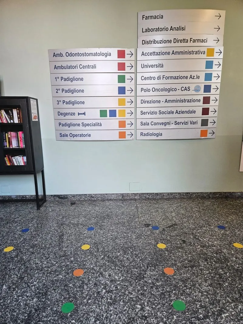 ORBASSANO - Nuova segnaletica colorata per orientarsi meglio all'ospedale San Luigi