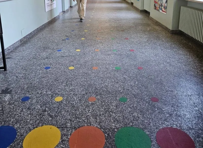 ORBASSANO - Nuova segnaletica colorata per orientarsi meglio all'ospedale San Luigi