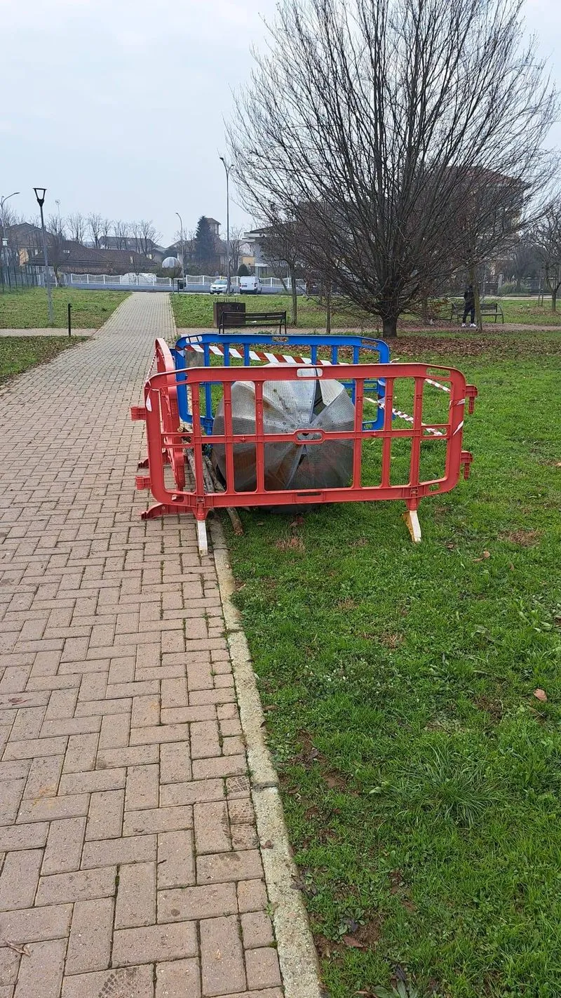 ORBASSANO - Vandali scatenati a Capodanno, la sindaca: «Gesti idioti, pronti a denunciare gli autori» - FOTO