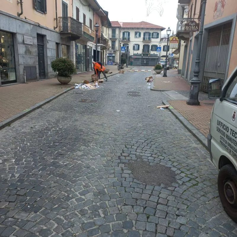 ORBASSANO - Vandali scatenati a Capodanno, la sindaca: «Gesti idioti, pronti a denunciare gli autori» - FOTO