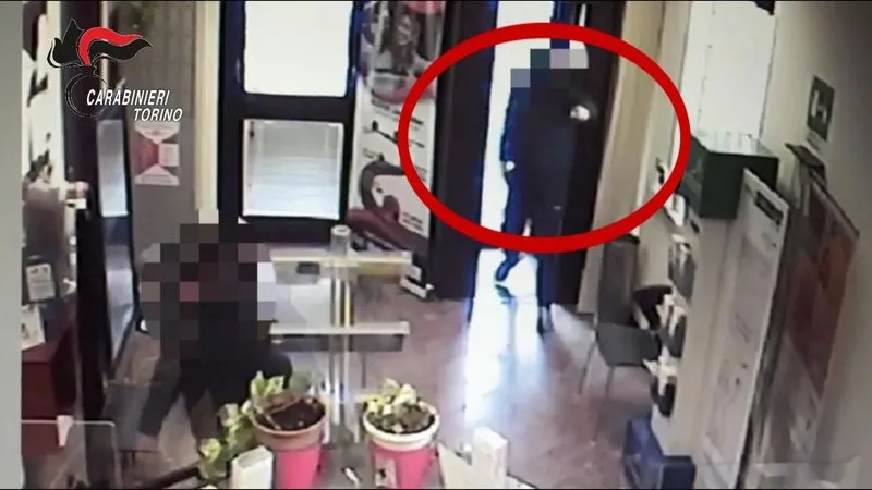 OSASIO-MONCALIERI - Assalti alle banche, il Dna incastra un altro rapinatore - FOTO e VIDEO