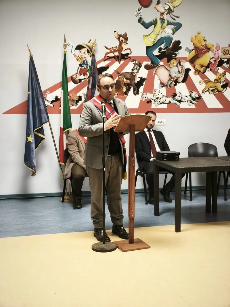 PIANEZZA - Piantato l'«Albero della Gratitutidine» per chi è in prima linea contro la criminalità organizzata - FOTO