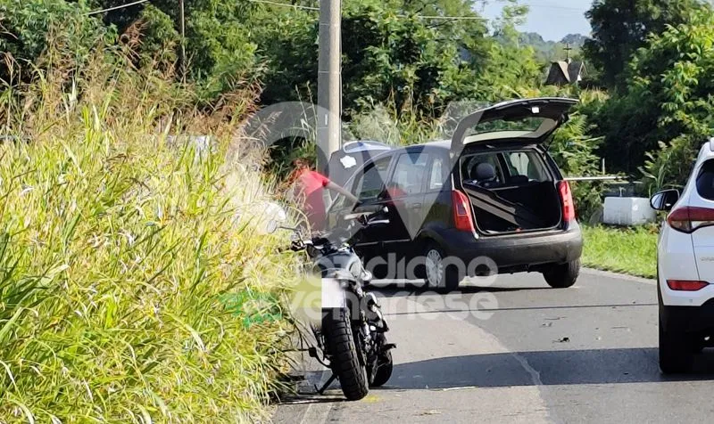 INCIDENTE A PIANEZZA - Scontro auto-moto: centauro ferito - FOTO