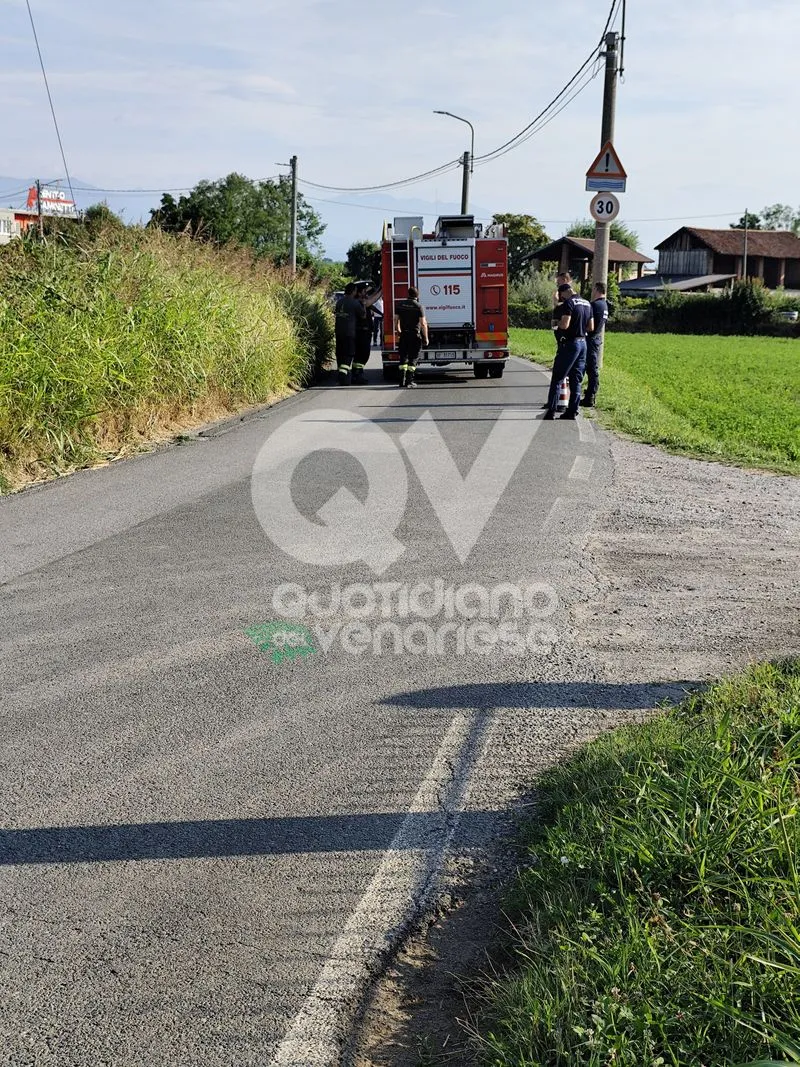 INCIDENTE A PIANEZZA - Scontro auto-moto: centauro ferito - FOTO
