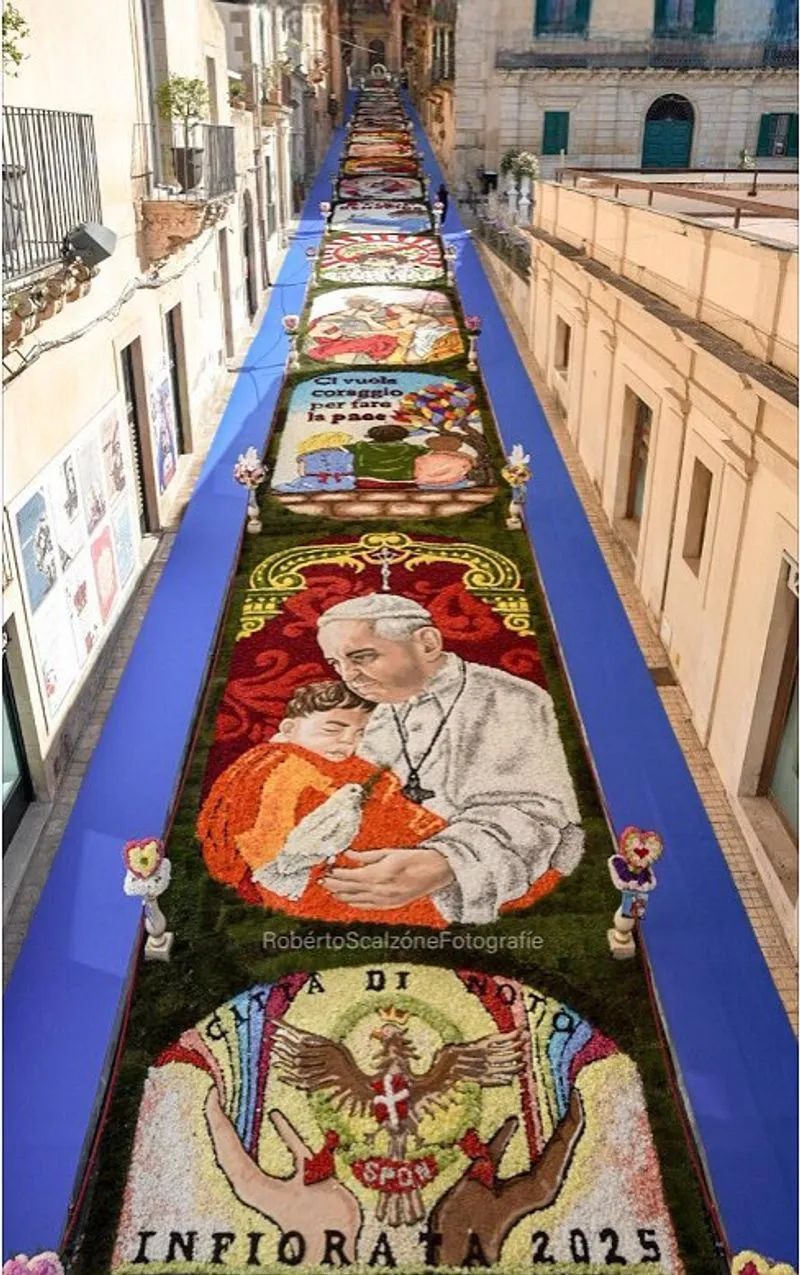 PIANEZZA - Domenica torna il Palio dij Semna Sal con la grande novità dell'Infiorata - FOTO