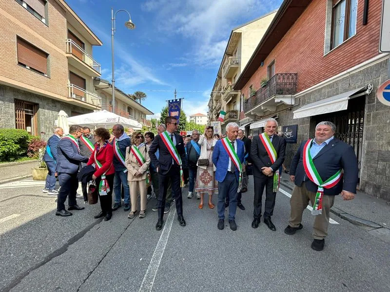 PIANEZZA - In 700 al raduno dei Centri di Incontro anziani di tutto il Piemonte - FOTO