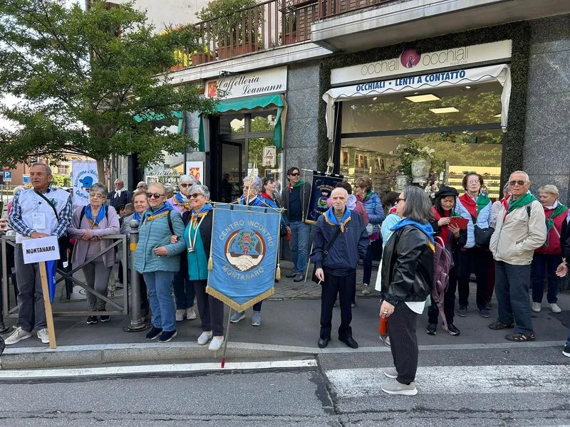 PIANEZZA - In 700 al raduno dei Centri di Incontro anziani di tutto il Piemonte - FOTO