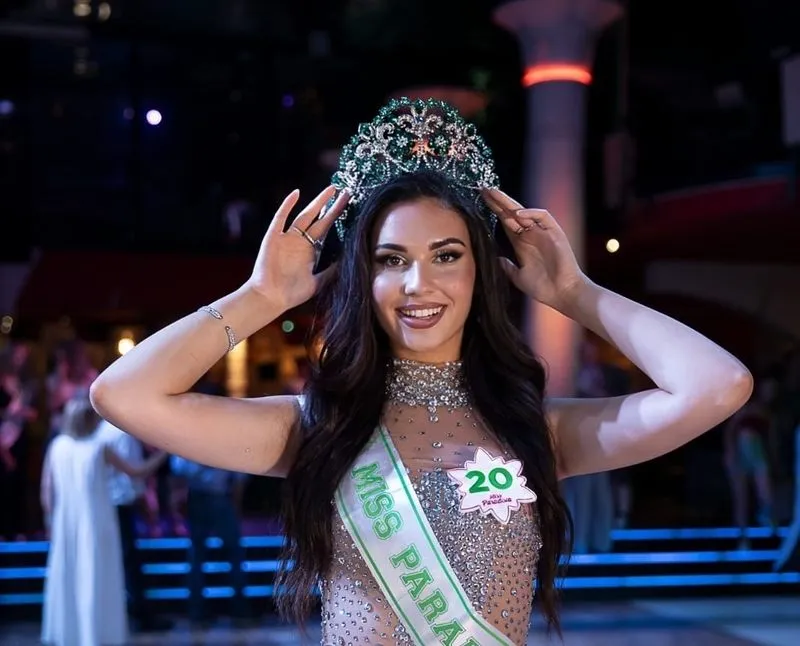 PIOBESI - Miss Paradisia 2025: la corona di vincitrice va a Noemi Cecilia Grassi - FOTO