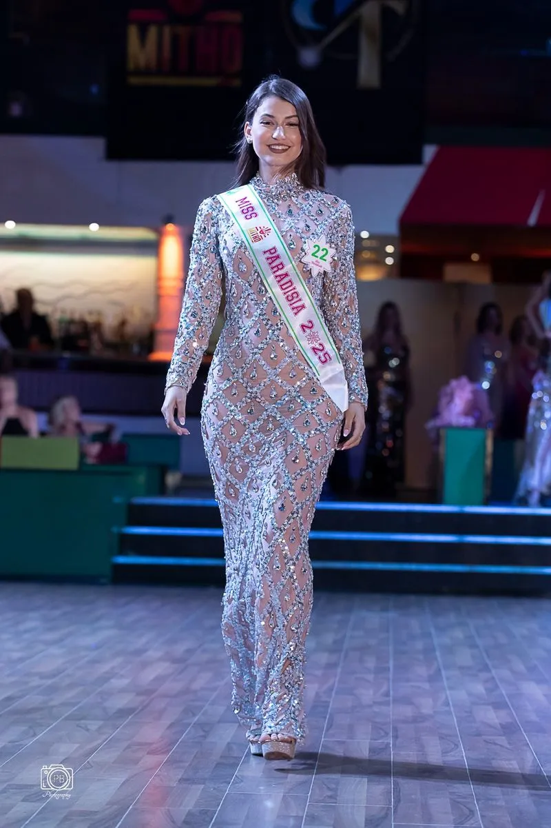 PIOBESI - Miss Paradisia 2025: la corona di vincitrice va a Noemi Cecilia Grassi - FOTO
