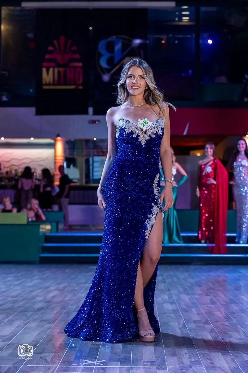 PIOBESI - Miss Paradisia 2025: la corona di vincitrice va a Noemi Cecilia Grassi - FOTO