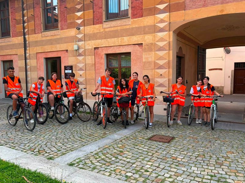 PIOBESI - Concluso Piazza Ragazzabile: i giovani hanno reso più bello il paese - FOTO