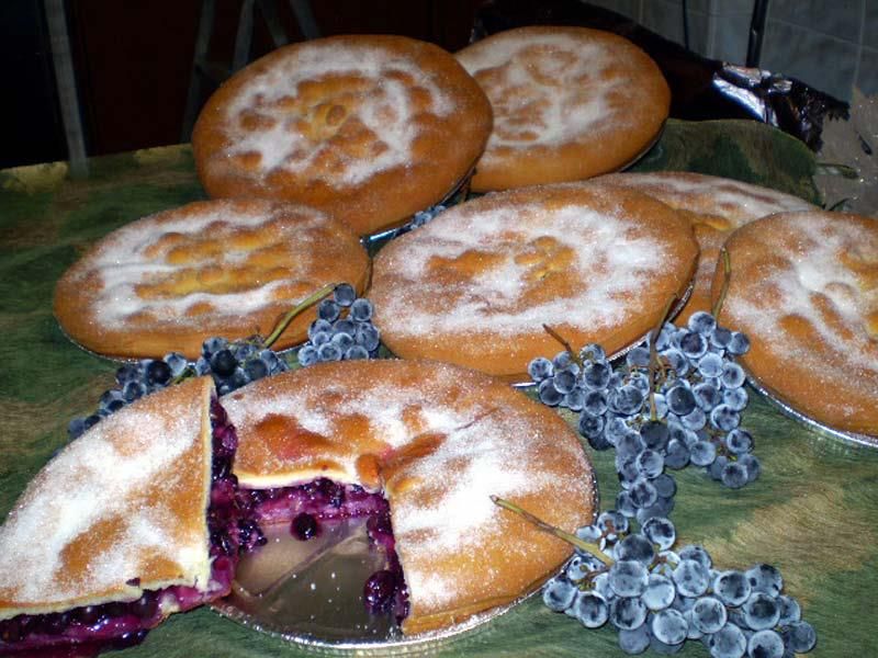 PIOBESI - Il dolce «Caritùn» è il grande protagonista della «Sagra del Pane»
