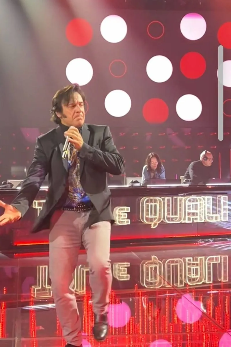 PIOSSASCO - L'ambulante Sergio Orlando diventa Little Tony e strappa applausi in televisione - FOTO