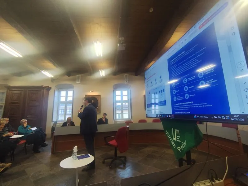 POIRINO - Nicco all'Unitre: «Incontri utili per ridurre le distanze» - FOTO