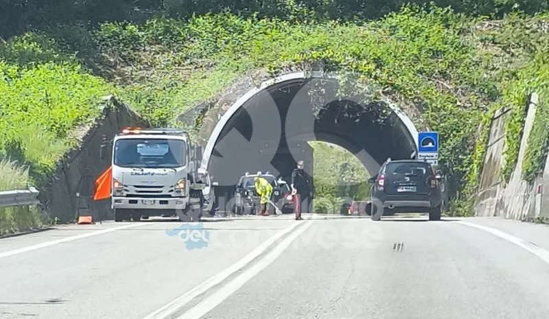 DOPPIO INCIDENTE SULLA PEDEMONTANA - Quattro mezzi coinvolti tra le gallerie di Quagliuzzo, traffico in tilt - FOTO