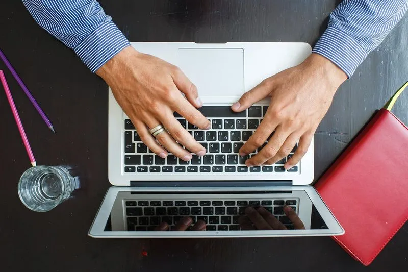 Come ridurre un file PDF con Mac: una guida passo passo