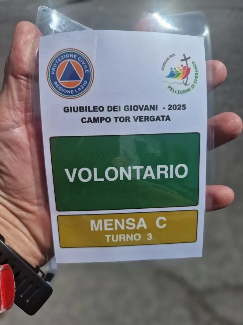 RIVALTA - Quattro volontari della protezione civile a Roma per assistere i pellegrini al Giubileo dei giovani - FOTO