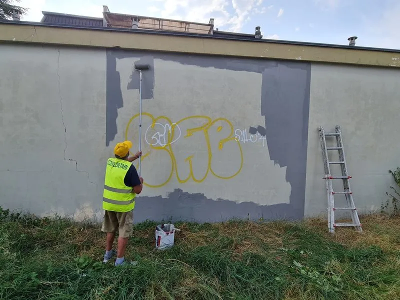 RIVALTA - Viale, strade e muri ripuliti dagli Ecovolontari - FOTO