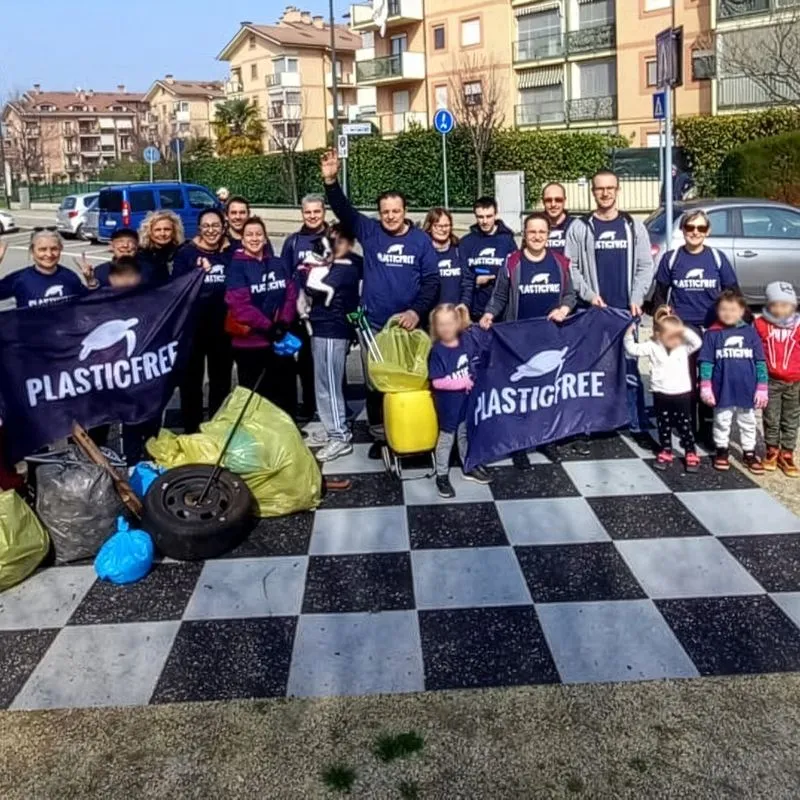 RIVALTA - Plastic free in azione: raccolti chili di spazzatura - FOTO