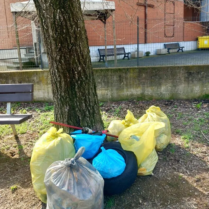 RIVALTA - Plastic free in azione: raccolti chili di spazzatura - FOTO