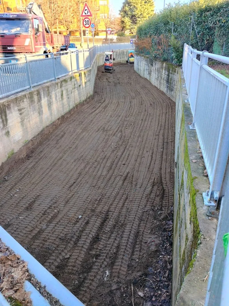 RIVALTA - Partiti i lavori di pulizia del canale scolmatore e delle bealere della città - FOTO