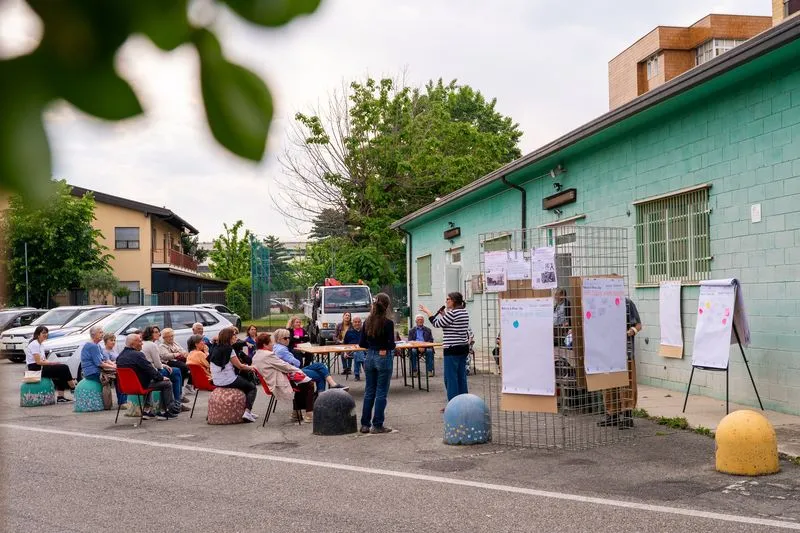 RIVALTA - Cittadini in piazza a Tetti Francesi per la prima «Non assemblea» di quartiere - FOTO