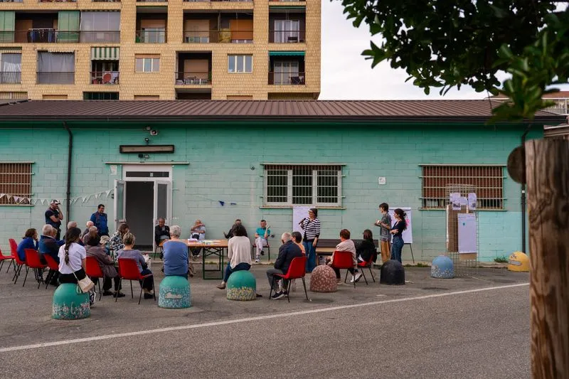 RIVALTA - Cittadini in piazza a Tetti Francesi per la prima «Non assemblea» di quartiere - FOTO