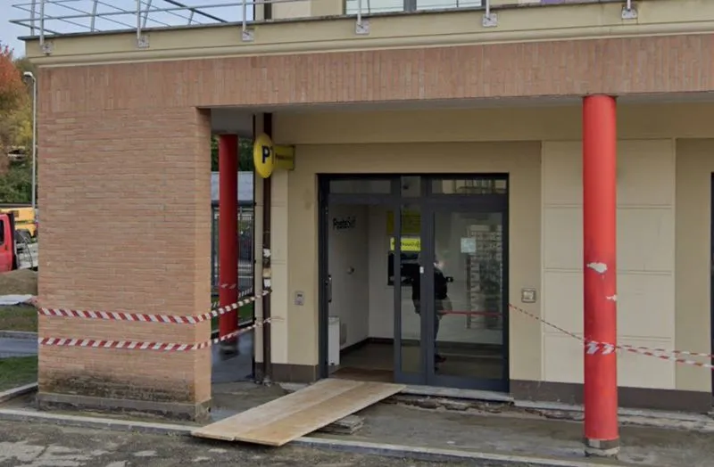 RIVALTA - Raccolta firme di Fratelli d'Italia sugli uffici postali