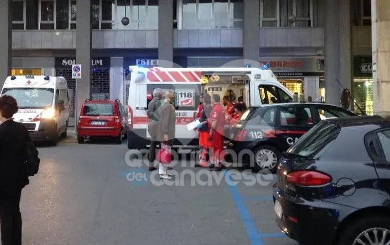 RIVAROLO CANAVESE - Pensionato aggredito da una donna in piazza Chioratti