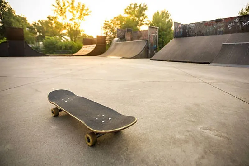 RIVAROLO CANAVESE - Il Comune «taglia» lo skate & bike park per i ragazzi