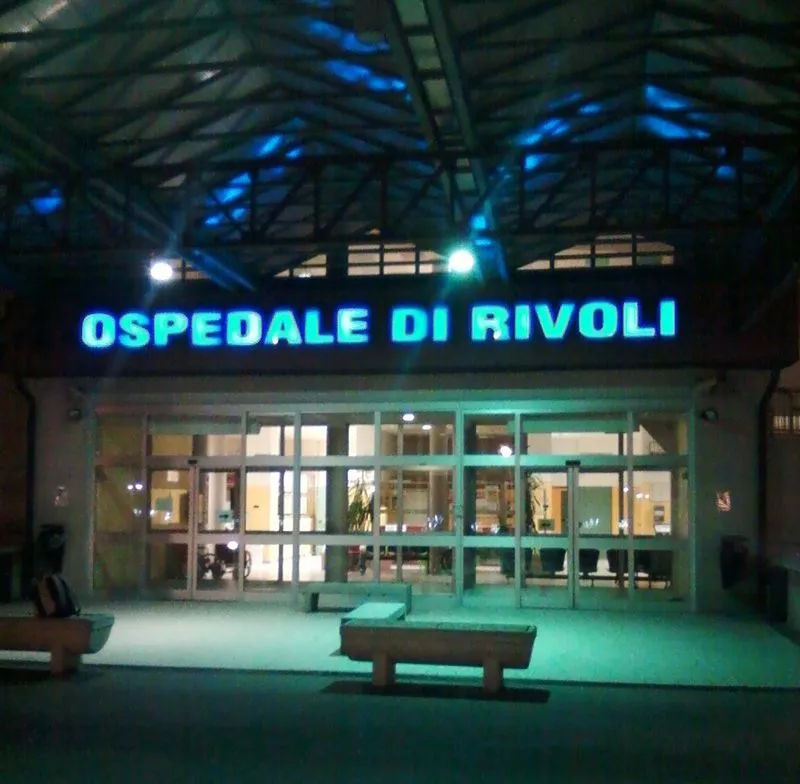 RIVOLI - Aggredisce medico, guardie giurate e carabinieri: arrestata 32enne di COLLEGNO