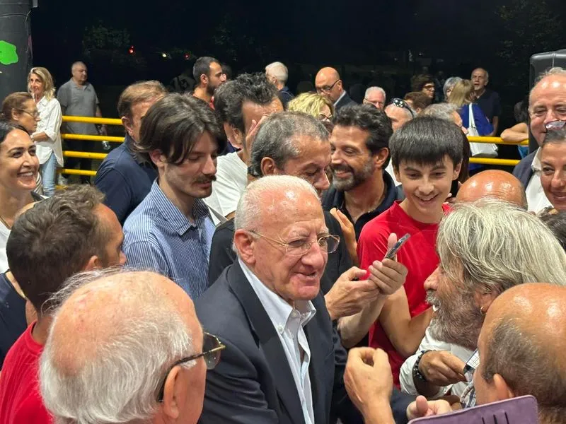 RIVOLI - Guerre, Sanità e Sicurezza: il governatore della Campania, Vincenzo De Luca, alla Festa de l’Unità - FOTO
