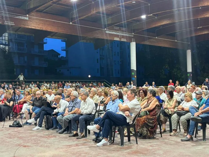 RIVOLI - Guerre, Sanità e Sicurezza: il governatore della Campania, Vincenzo De Luca, alla Festa de l’Unità - FOTO