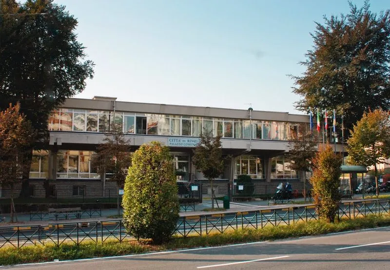 RIVOLI - In Municipio fa tanto caldo: «colpa» di un guasto al sistema di climatizzazione