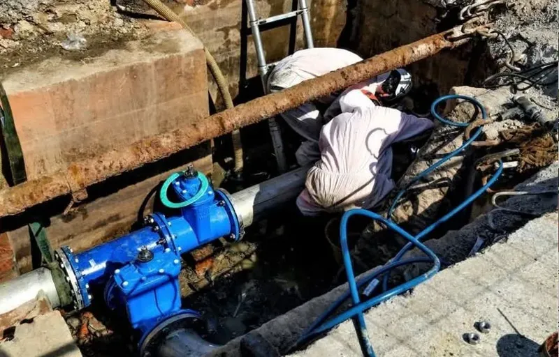 RIVOLI - Disservizi idrici nelle vie Lincoln, Filzi, Salvemini e Alpignano. FdI: «Risarcimento danni per cittadini e commercianti»