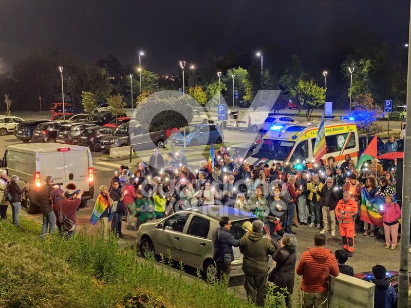 RIVOLI - «Luci sulla Palestina: 100 ospedali per Gaza»: medici, infermieri e operatori sanitari condannano il genocidio - FOTO