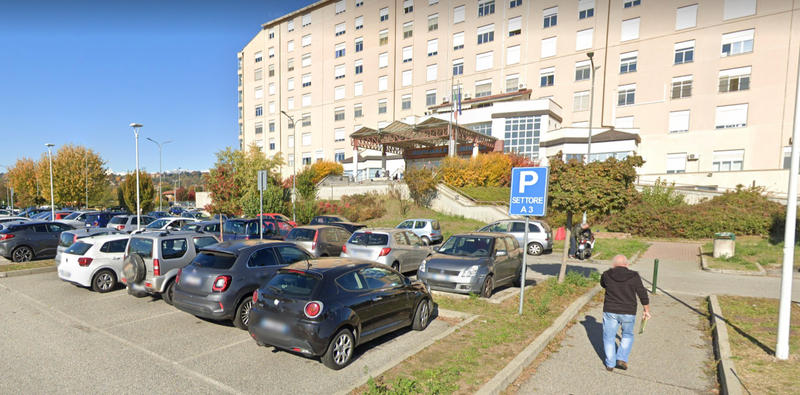 RIVOLI - «Non ci sentiamo bene, abbiamo mangiato biscotti alla cannabis»: gruppo di ragazzi finisce in ospedale