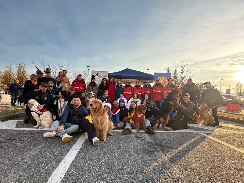 RIVOLI - Grande successo per la seconda edizione de «Una Zampa per la Vita» - FOTO