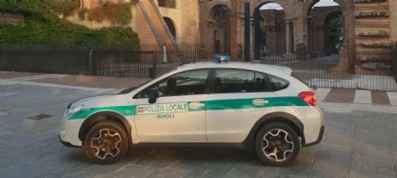 TRAGEDIA A RIVOLI - Travolto e ucciso da un tir in corso Francia