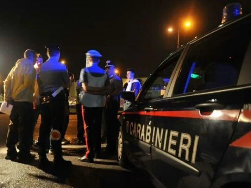 SAN BENIGNO CANAVESE - Gazzarra tra ragazzi fuori dal locale in festa, il titolare: «Rovinano quanto fatto con tanti sacrifici»