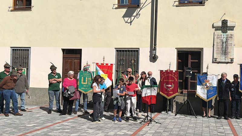 SAN GILLIO - Scuole e associazioni protagoniste per il 25 aprile, Festa di Liberazione - FOTO