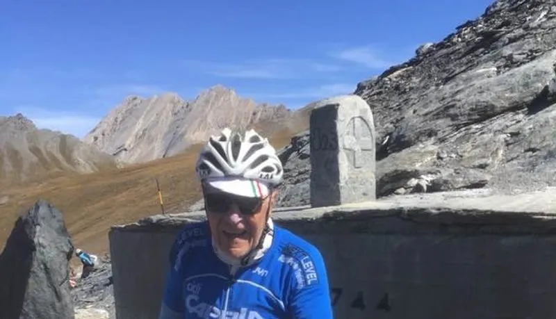 INCIDENTE A SAN GILLIO - È il famoso Giandonato Bava il ciclista gravemente ferito dopo lo scontro con un furgone