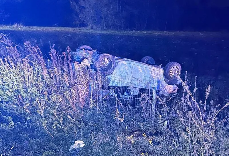 SAN GIORGIO CANAVESE - Schianto sulla Torino-Aosta, due auto fuori dalla carreggiata: un ferito - FOTO