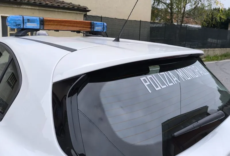 SAN MAURIZIO CANAVESE - Beccati ad abbandonare rifiuti: denunciati