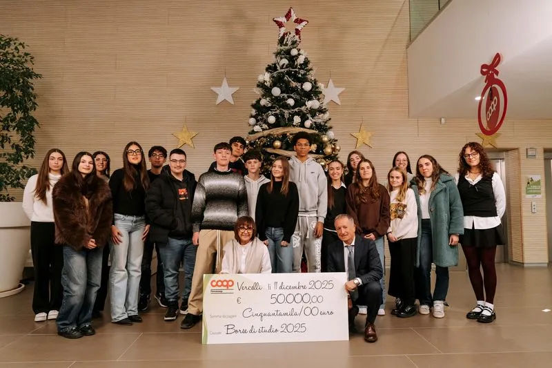 TORINO SUD - Nova Coop premia 60 studenti del Torinese con borse di studio