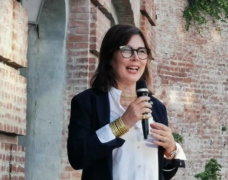 SANTENA - Petronas perde la commessa per l'olio Selenia, Pompeo al fianco dei lavoratori: «Serve una politica industriale seria»